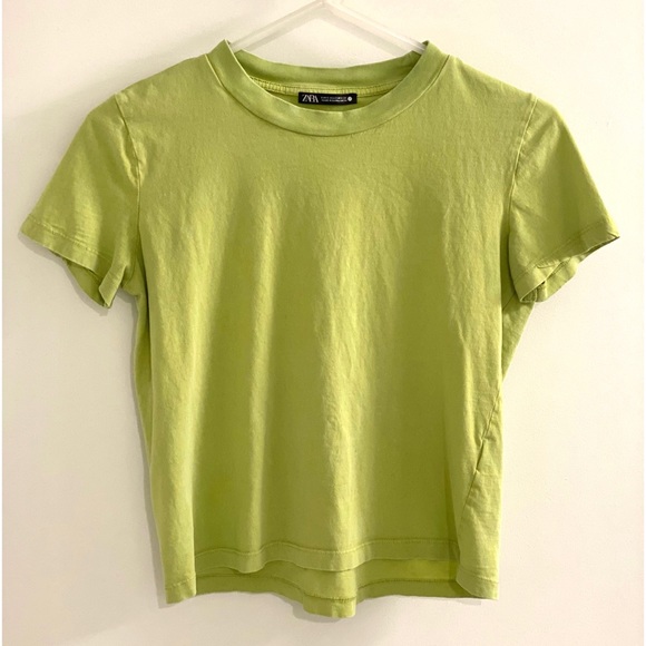 Zara Tops - Zara Short Sleeve T-Shirt